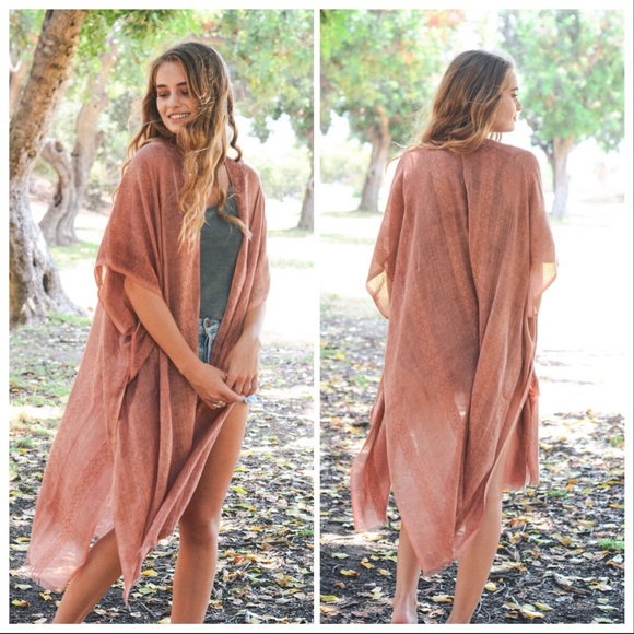 Kimono Look-Book - Picture 7 of 8